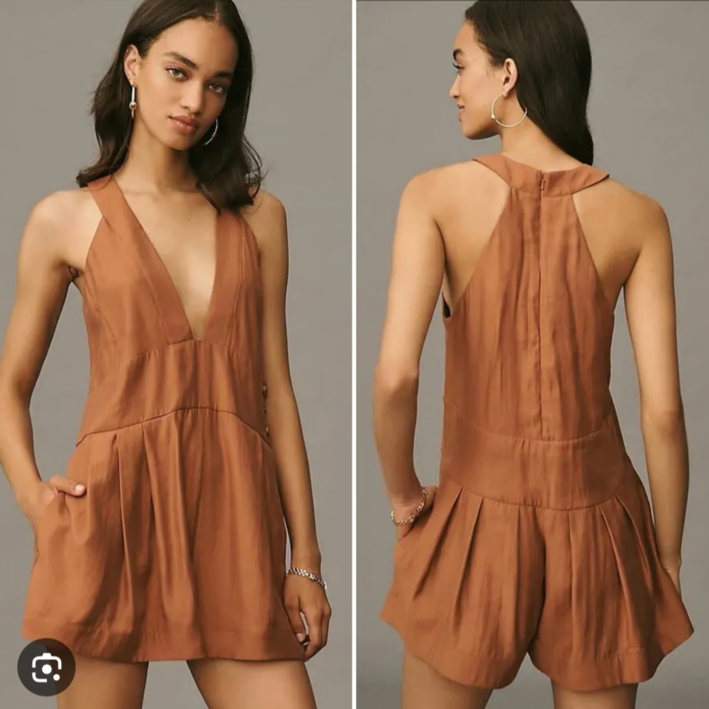 Sleeveless V-Neck Rust Romper